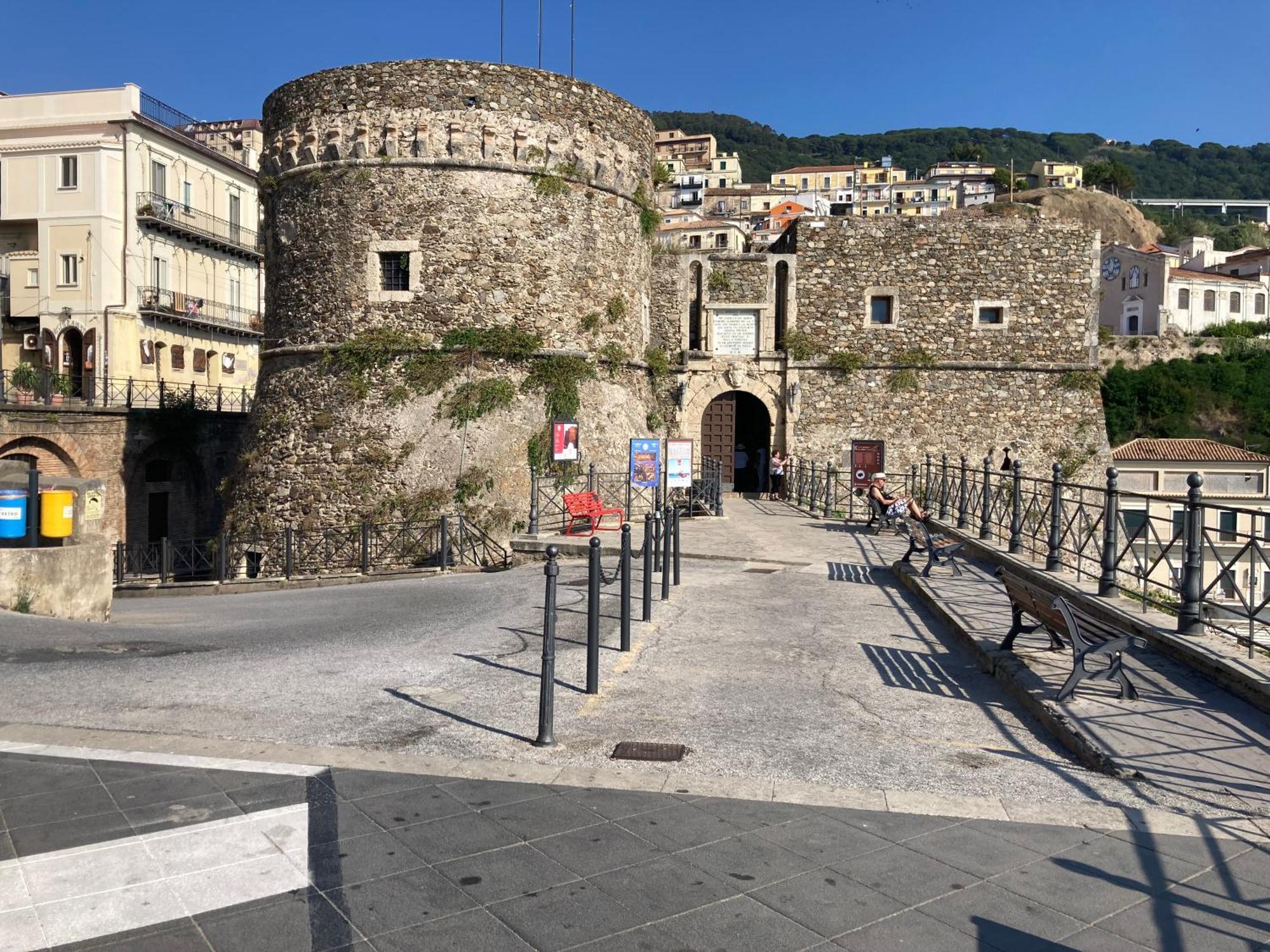Residenza Ferdinando - 40M Dal Mare Apartment Pizzo  Exterior photo